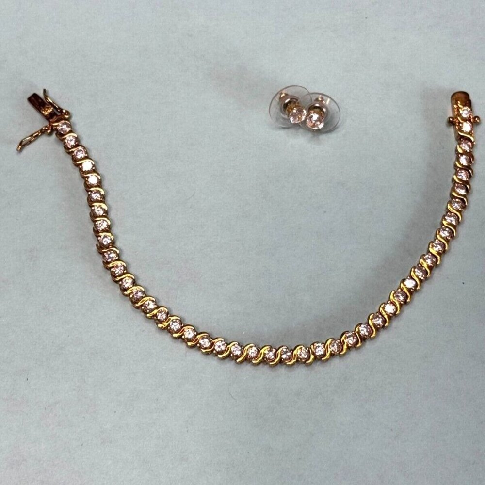 Cubic Zirconia Clear Crystal Tennis Bracelet and Stud Earrings Boxed - Picture 6 of 8